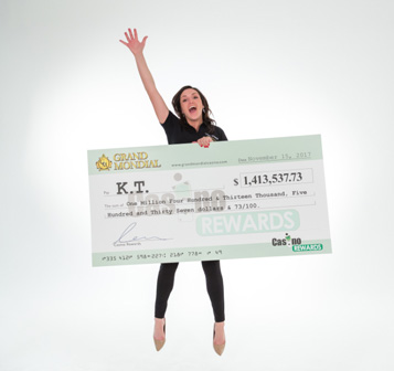 woman winning big cheque jackpot payout